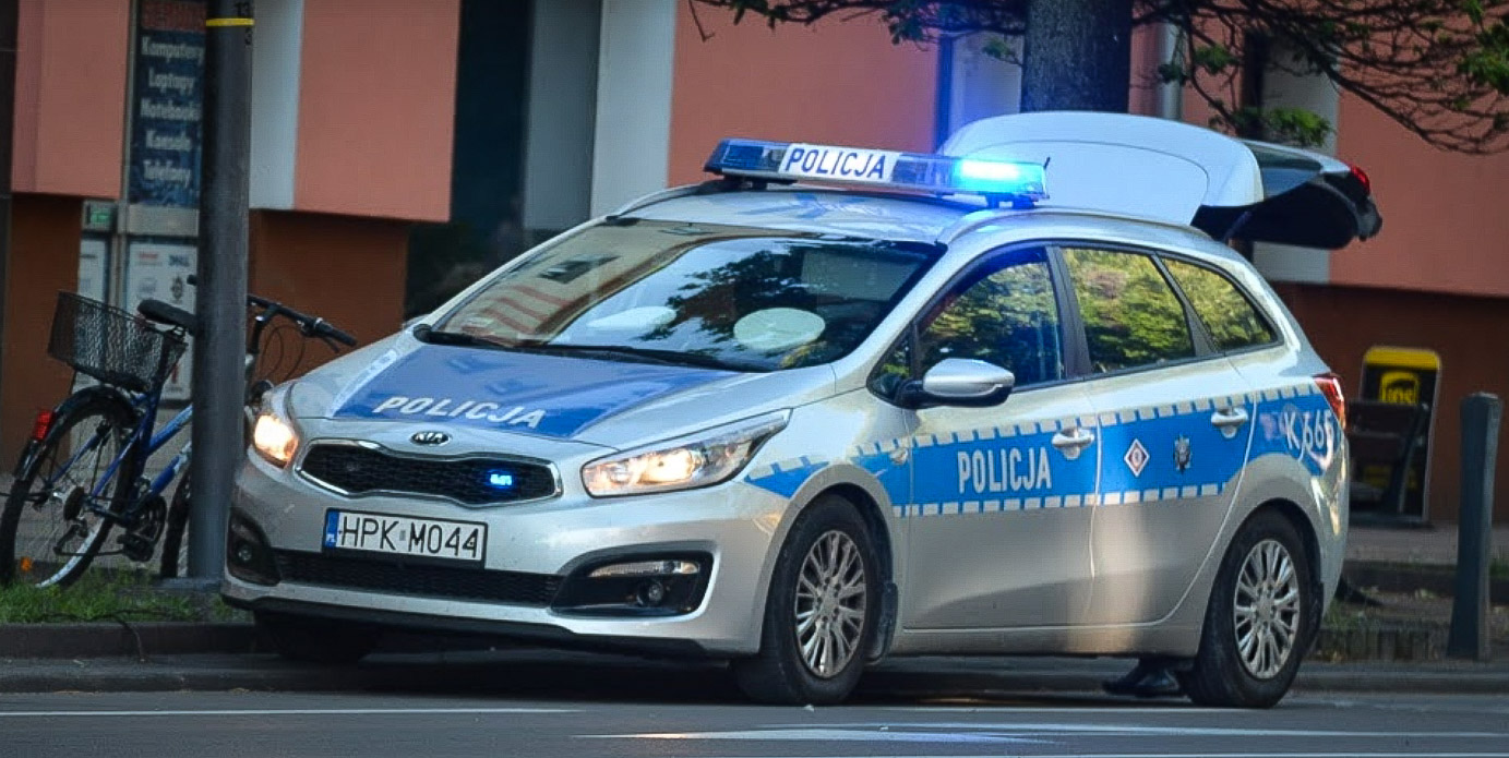 Potrącił rowerzystkę i uciekł z miejsca zdarzenia. Policja poszukuje kierowcy zielonego Audi A4 [FOTO, VIDEO] - Zdjęcie główne