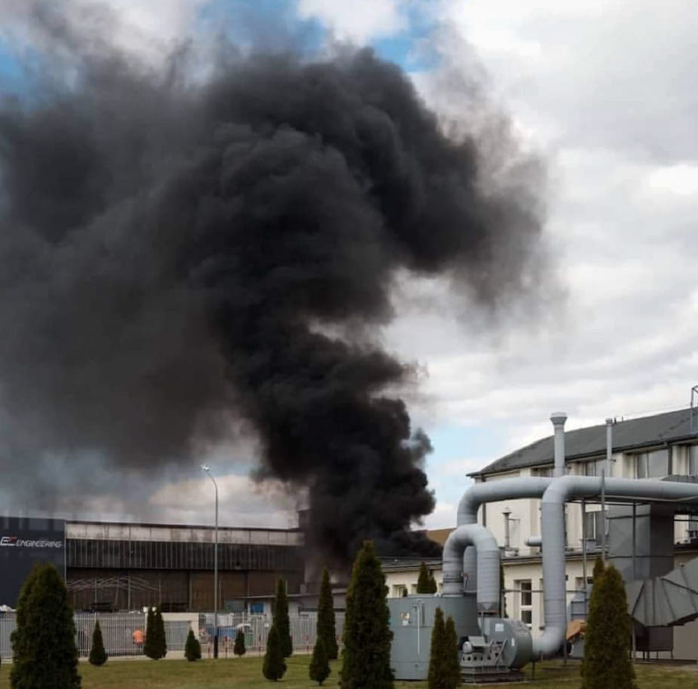 Pożar na terenie Strefy Ekonomicznej - Zdjęcie główne