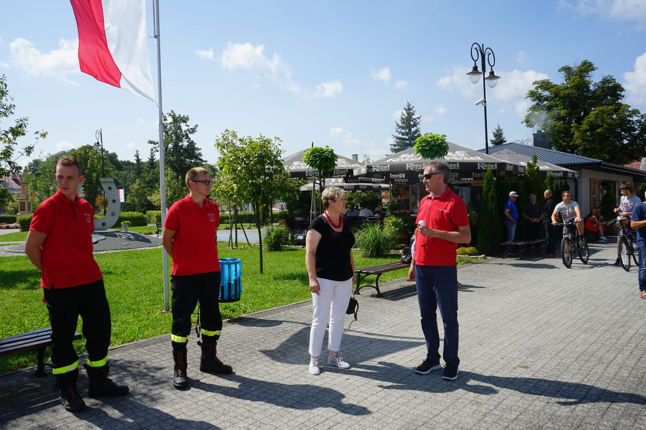 Klasyki i zabytki w Przecławiu. Nie zabrakło też wozu strażackiego