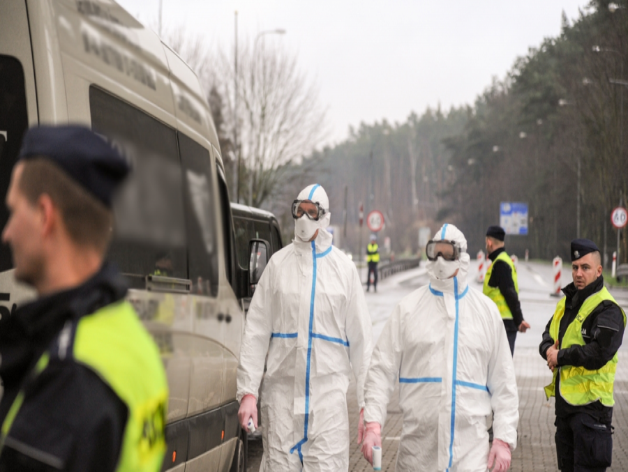 Z PODKARPACIA: Mimo zakazów wciąż się odwiedzamy - Zdjęcie główne