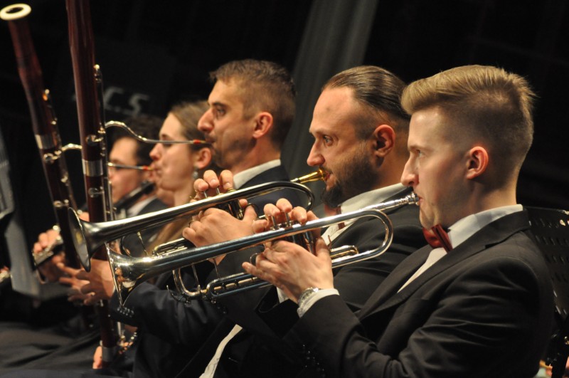 Na finał sezonu artystycznego muzyka Mozarta! Mieleccy Symfonicy zagrali w SCK [FOTO] - Zdjęcie główne