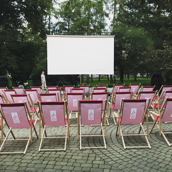 Kino plenerowe w parku Oborskich. Co będzie grane? - Zdjęcie główne