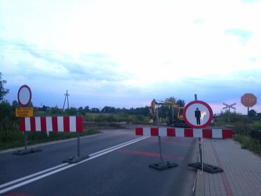 Zamknięty kolejny przejazd kolejowy w Mielcu!  - Zdjęcie główne