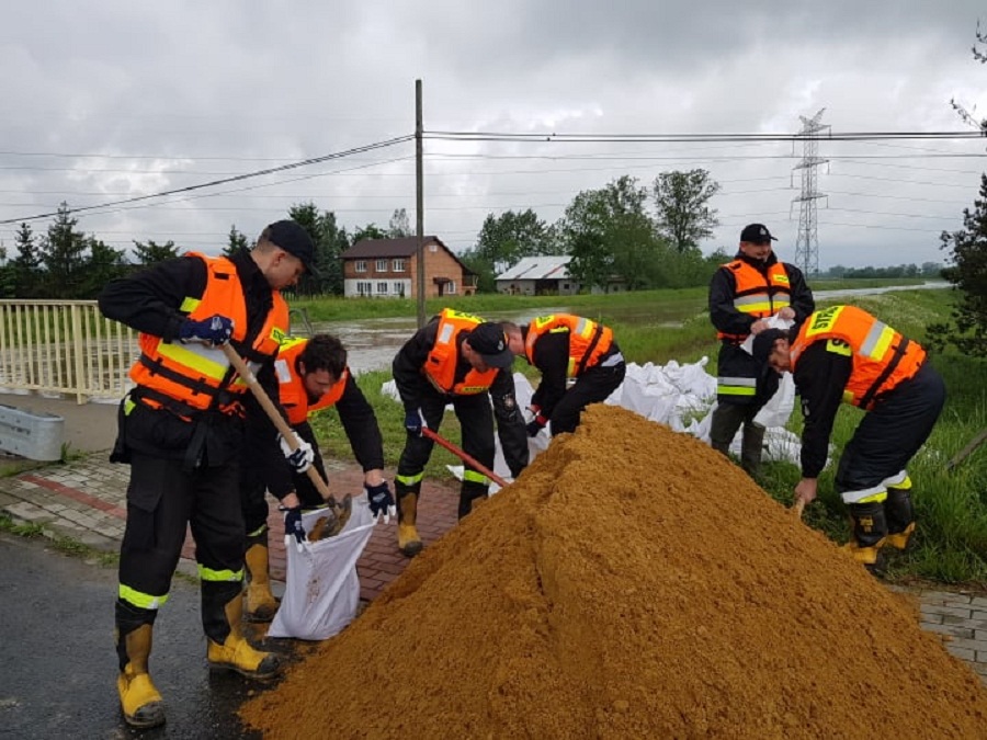 [CIĄGŁE AKTUALIZACJE] Gminy pod wodą! Czytelnicy dzielą się swoimi zdjęciami - Zdjęcie główne