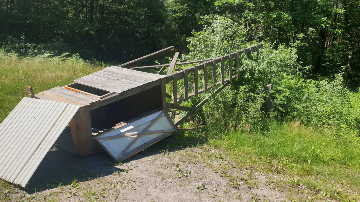 Wandale zniszczyli ambony. Jest nagroda za wskazanie sprawców - Zdjęcie główne