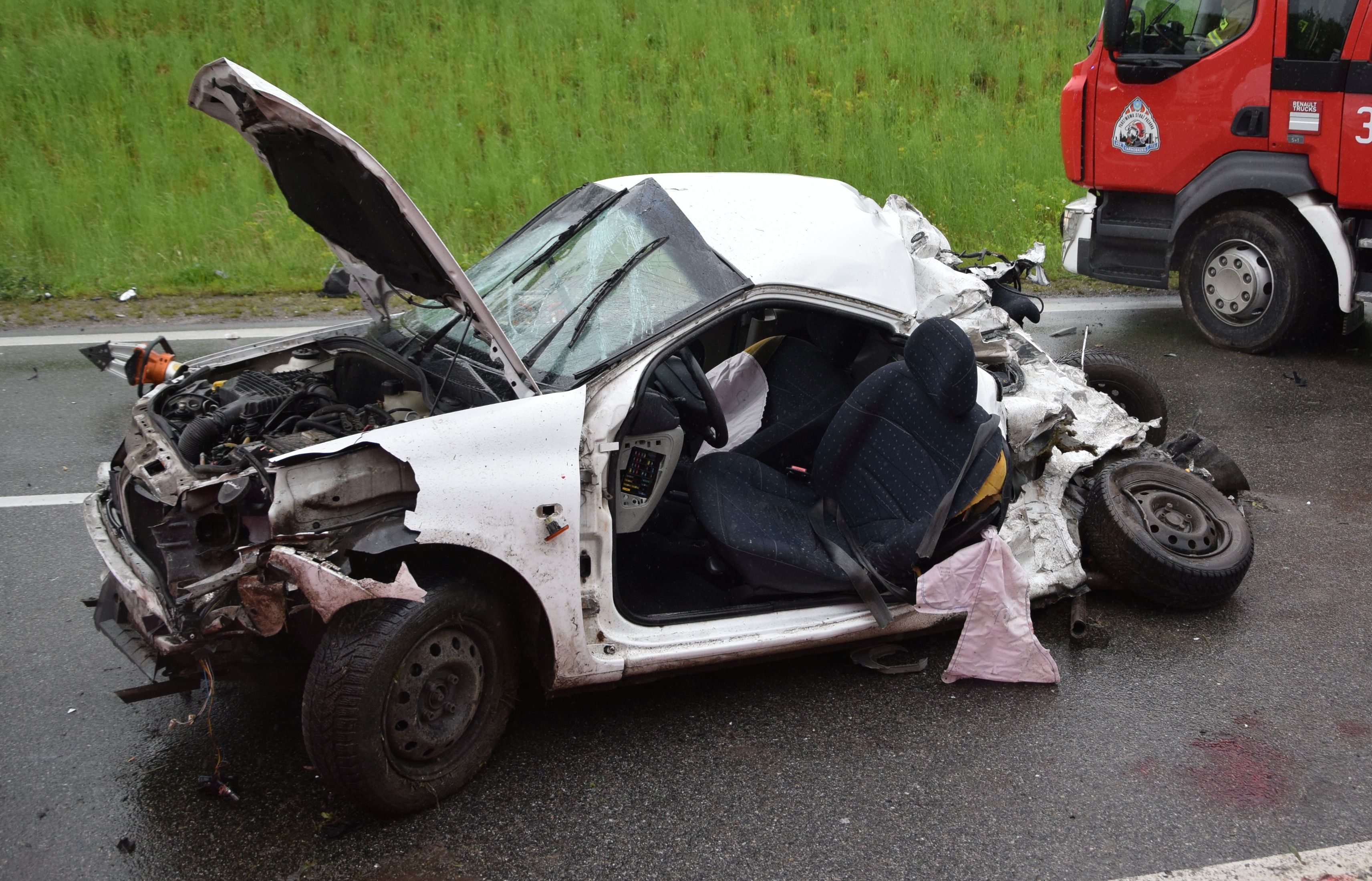 Tragedia na drodze Mielec - Tarnobrzeg. W wypadku zginęło malutkie dziecko. Droga zablokowana! - Zdjęcie główne