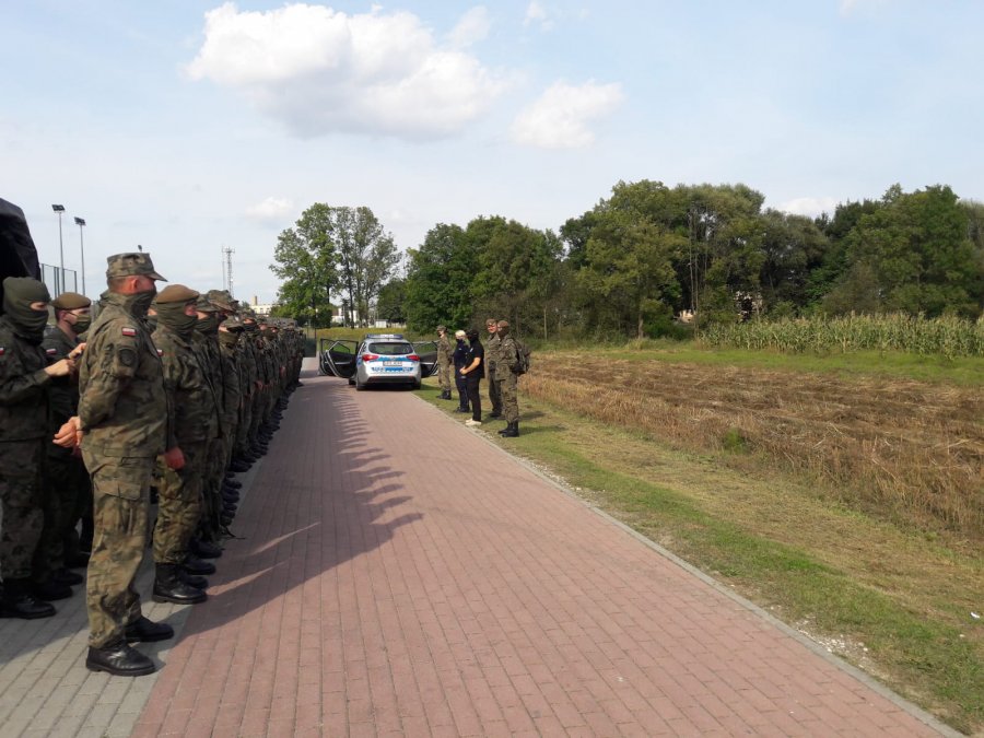 Policjanci szkolili żołnierzy Wojsk Obrony Terytorialnej - Zdjęcie główne