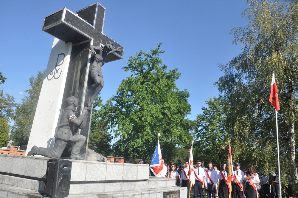 1 sierpnia o godz 17 zawyją syreny w całym regionie! Pamiętna godzina "W" także w Mielcu - Zdjęcie główne