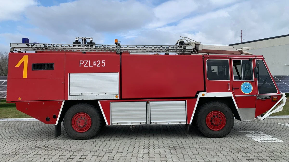 PZL Mielec sprzedaje samochód pożarniczy: BARRACUDA 4x4 - Zdjęcie główne