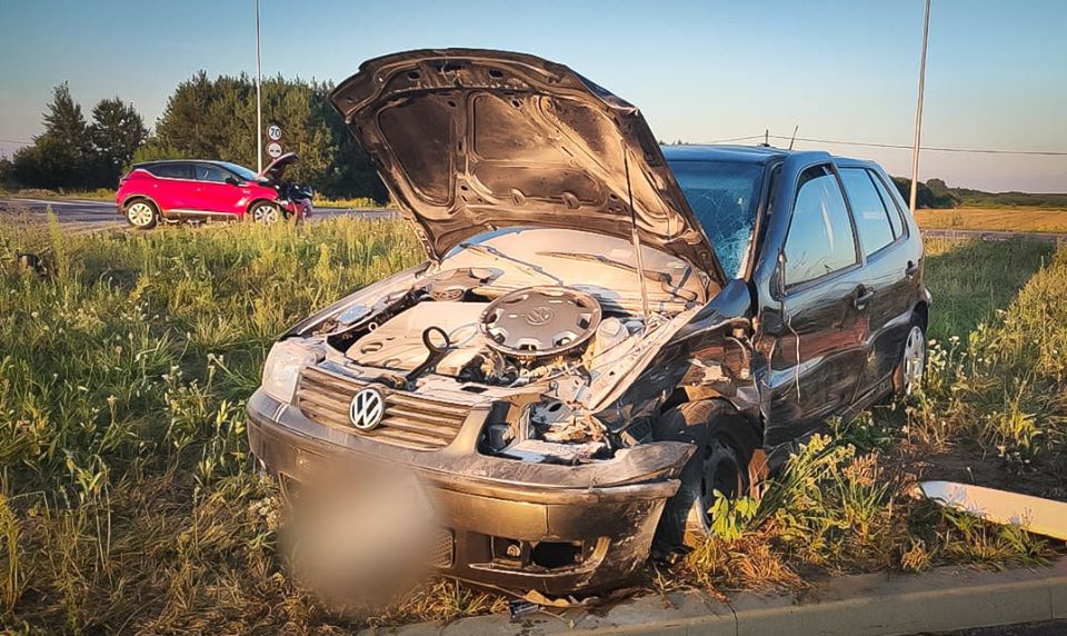 Wypadek w Tuszowie Narodowym. Jedna osoba trafiła do szpitala [FOTO, VIDEO] - Zdjęcie główne