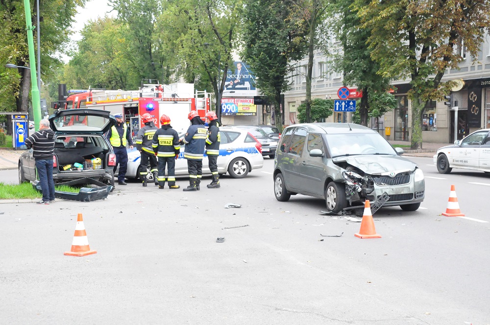 Kolizja pod Pasażem - Zdjęcie główne