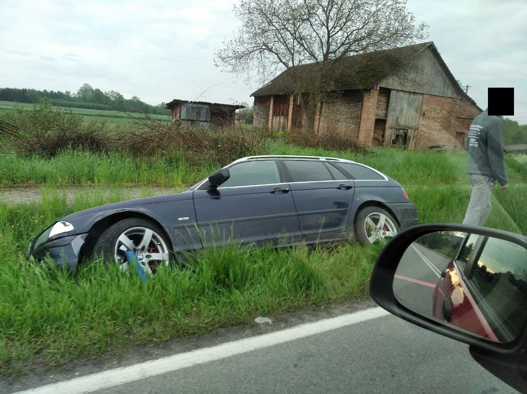 W gminie Szczucin doszło do czołowego zderzenia dwóch samochodów.