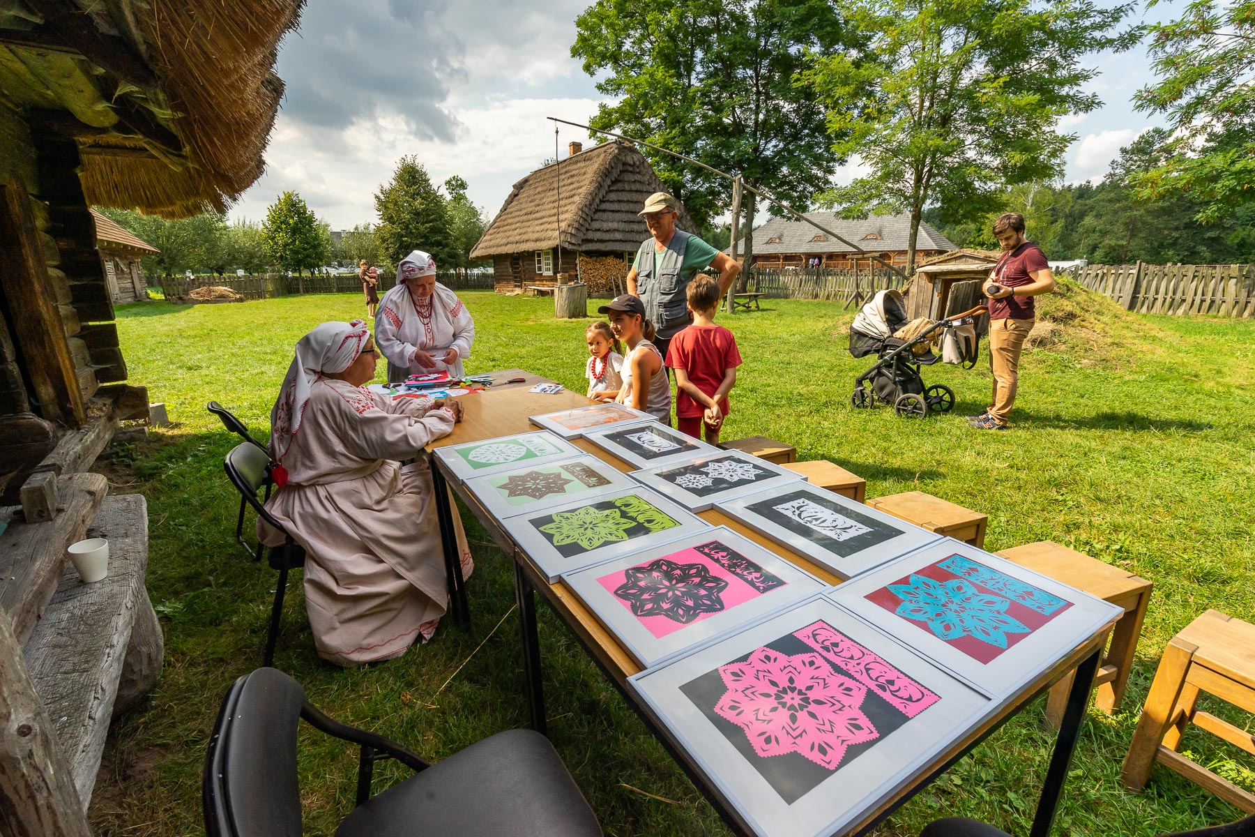 Początek festiwalu "Etno Las" 