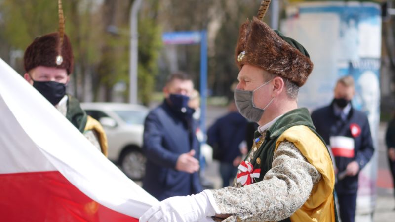 Dziś święto flagi Polski. Uroczystości w Mielcu [FOTO, WIDEO] - Zdjęcie główne