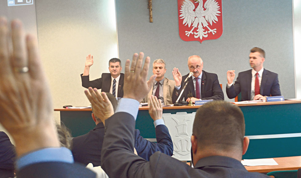 Kozdęba otrzymał absolutorium - Zdjęcie główne