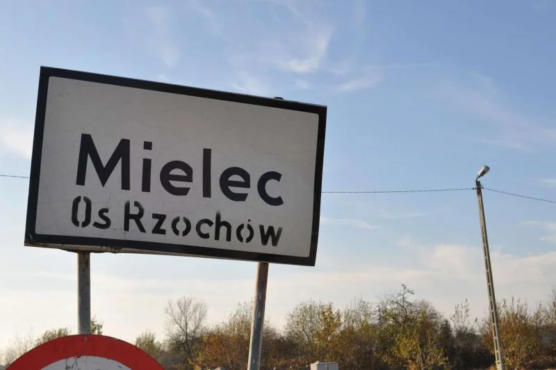 Czy mieszkańcy Rzochowa zostali oszukani? Chcieli przychodni, a nie odwołania Rady Osiedla - Zdjęcie główne