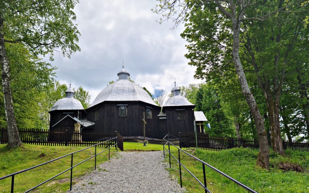 BIESZCZADY: Cerkiew w Michniowcu. Warto ją zobaczyć - Zdjęcie główne