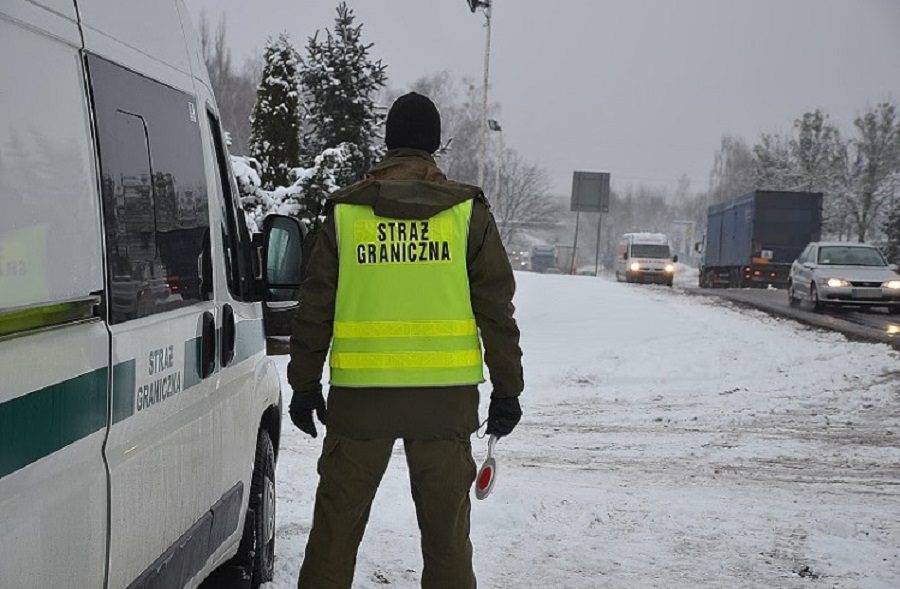 Próba wręczenia łapówki na przejściu granicznym w Budomierzu - Zdjęcie główne