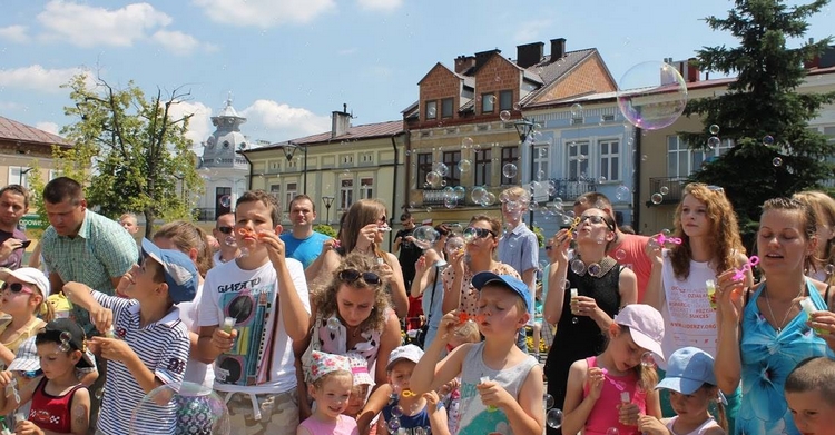 PRZENIESIONY! Bańkowy szał ogarnie Mielec - Zdjęcie główne