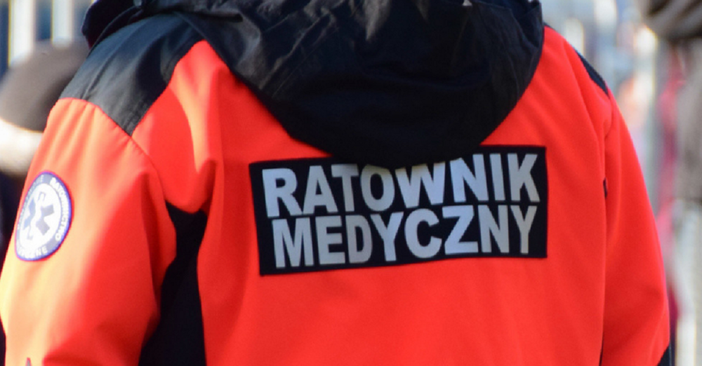 Z REGIONU. Dwóch ratowników medycznych objętych kwarantanną - Zdjęcie główne