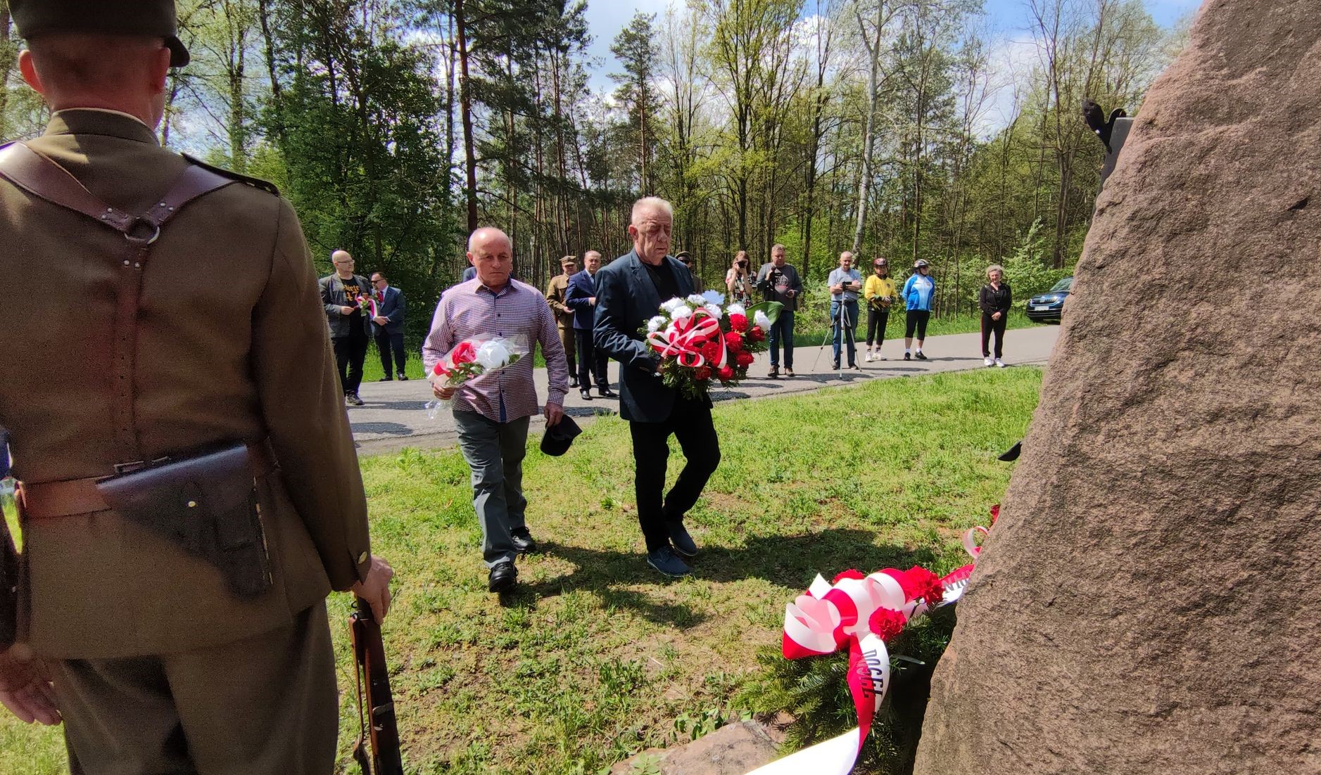 Trzech Niezłomnych ma swoje dęby. Uroczystość w Szydłowcu [ZDJĘCIA] - Zdjęcie główne