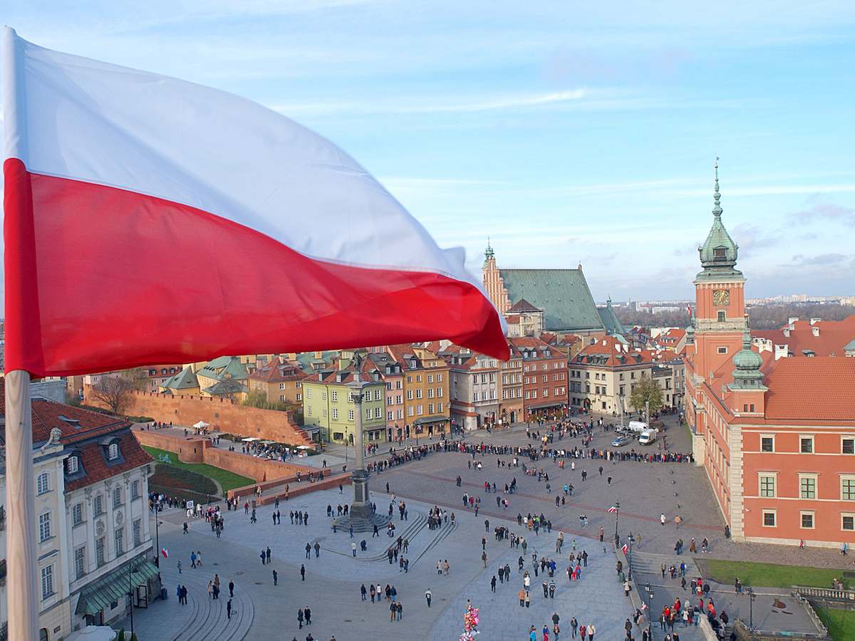 Flaga, godło i hymn Polski przejdą kosmetykę. Zmiany jeszcze w tym roku - Zdjęcie główne