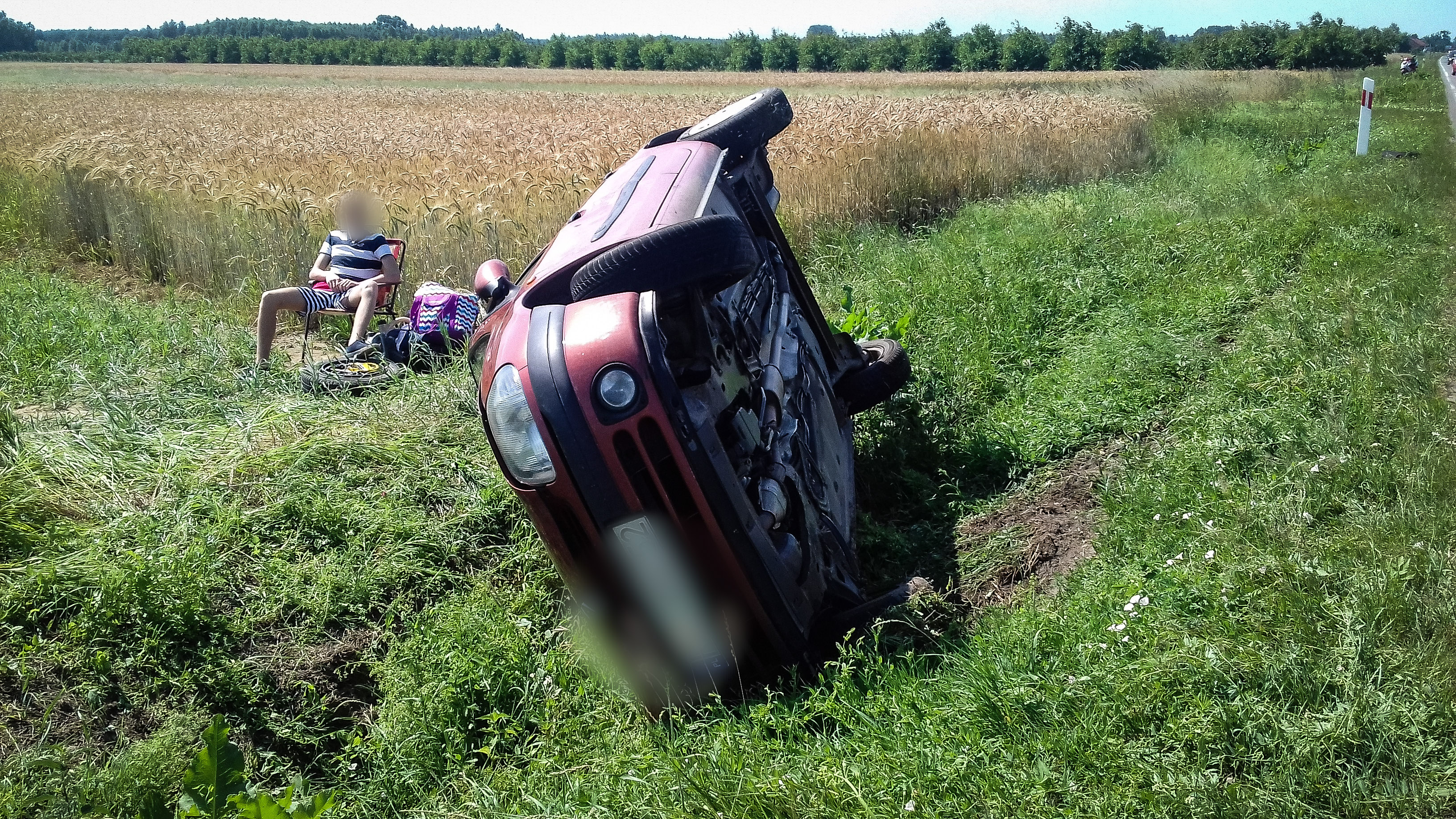 Wypadek! Duże utrudnienia na drodze Mielec - Tarnobrzeg w miejscowości Padew Narodowa - Zdjęcie główne