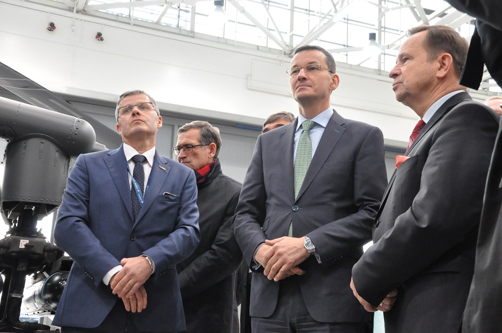 Wicepremier Mateusz Morawiecki w PZL Mielec - Zdjęcie główne