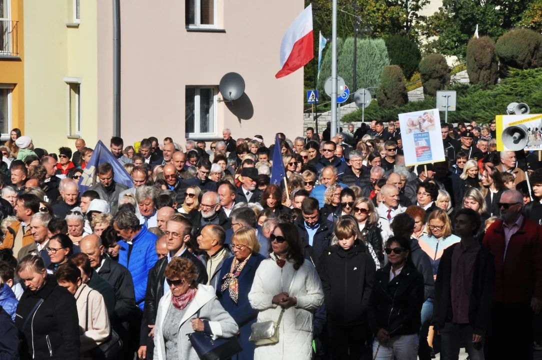 Marsz dla Życia i Rodziny przeszedł ulicami Mielca [ZDJĘCIA] - Zdjęcie główne