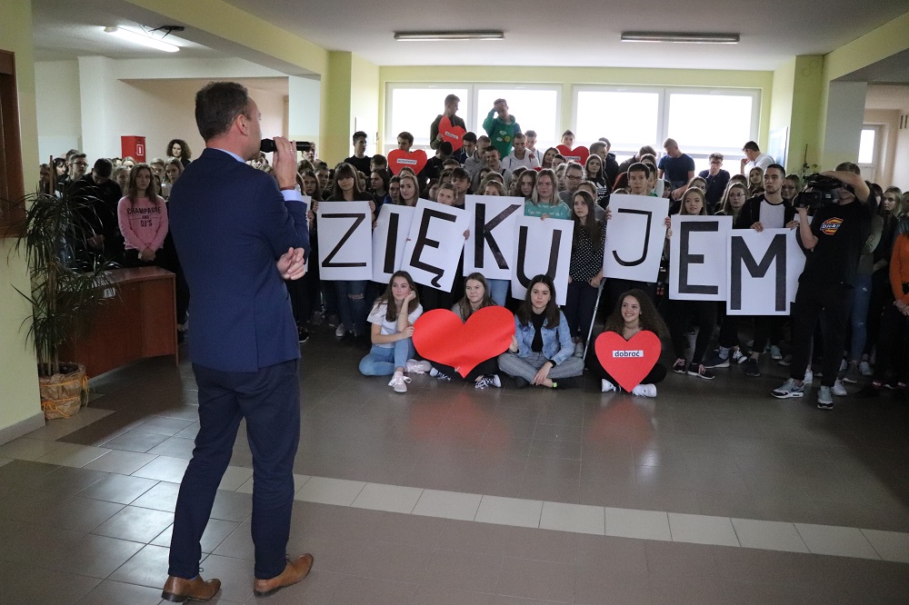 Jacek Wiśniewski pożegnał się ze społecznością szkolną. Jutro obejmuje funkcję prezydenta Mielca [VIDEO] - Zdjęcie główne