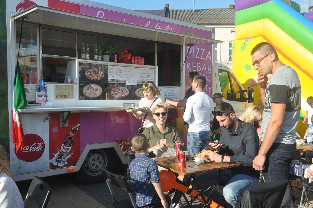 [FOTO] Tłumy na Zlocie Food Trucków - Zdjęcie główne