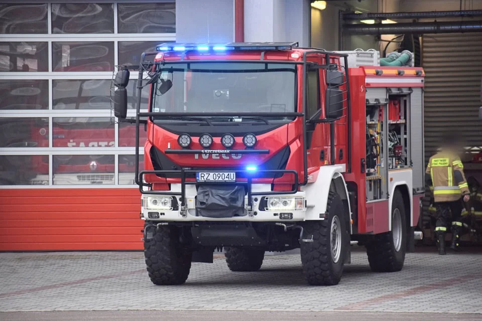 Straż pożarna interweniowała na ul. Chopina w Mielcu - Zdjęcie główne