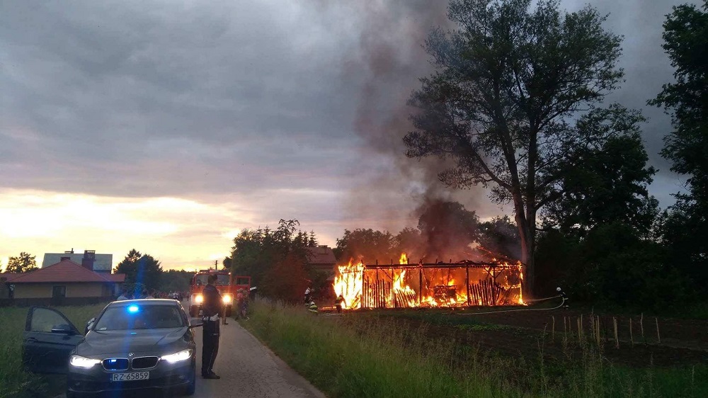 Pożar stodoły w Padwi Narodowej [FOTO] - Zdjęcie główne