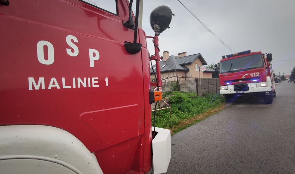 Niecodzienna interwencja straży pożarnej w Maliniu [FOTO, VIDEO] - Zdjęcie główne