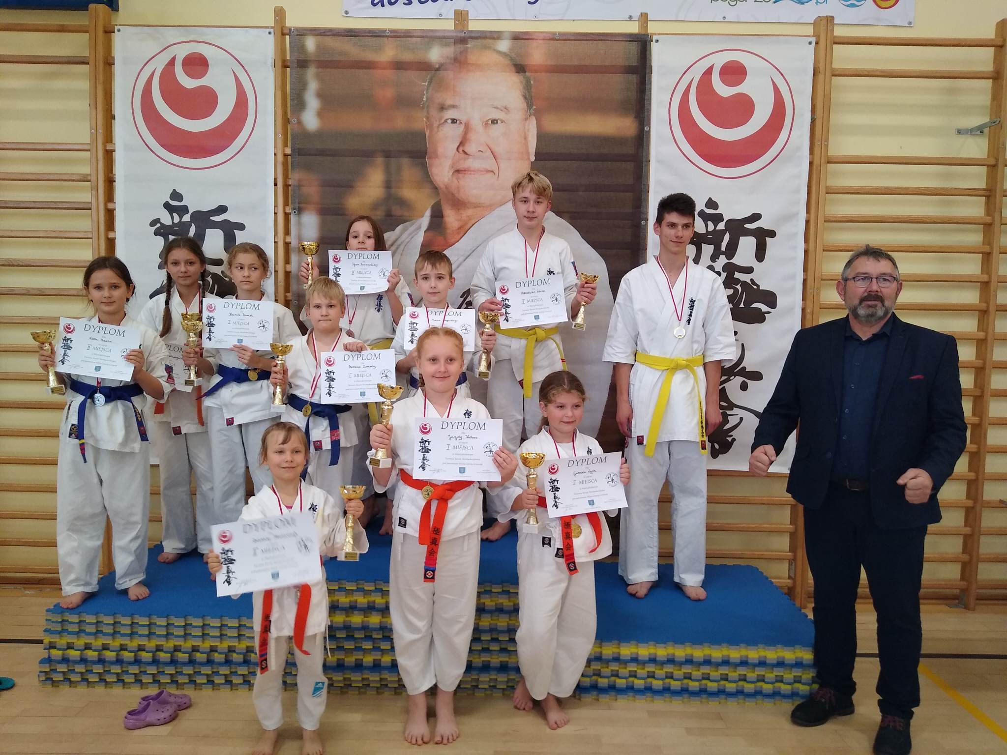 Mielecki klub karate z pucharami Turnieju Karate  Shinkyokushinkai w Gromniku - Zdjęcie główne