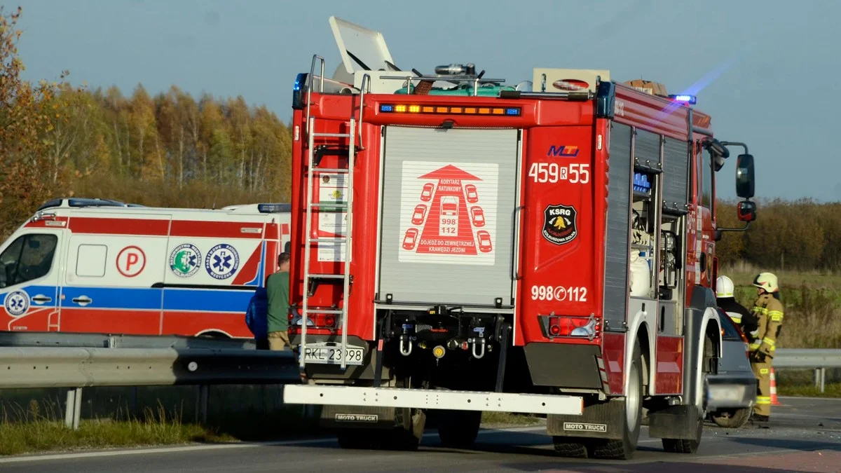 Śmiertelny wypadek na autostradzie A4 koło Dębicy. Nie żyją 2 osoby, dwie są w ciężkim stanie - Zdjęcie główne