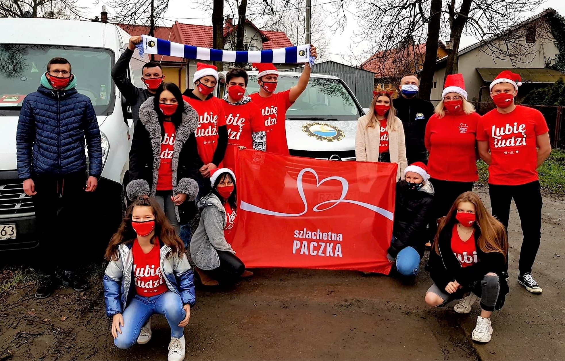 Kibice Stali Mielec zaangażowali się w kolejną akcję charytatywną. Tym razem pomagali w ramach "Szlachetnej Paczki" - Zdjęcie główne