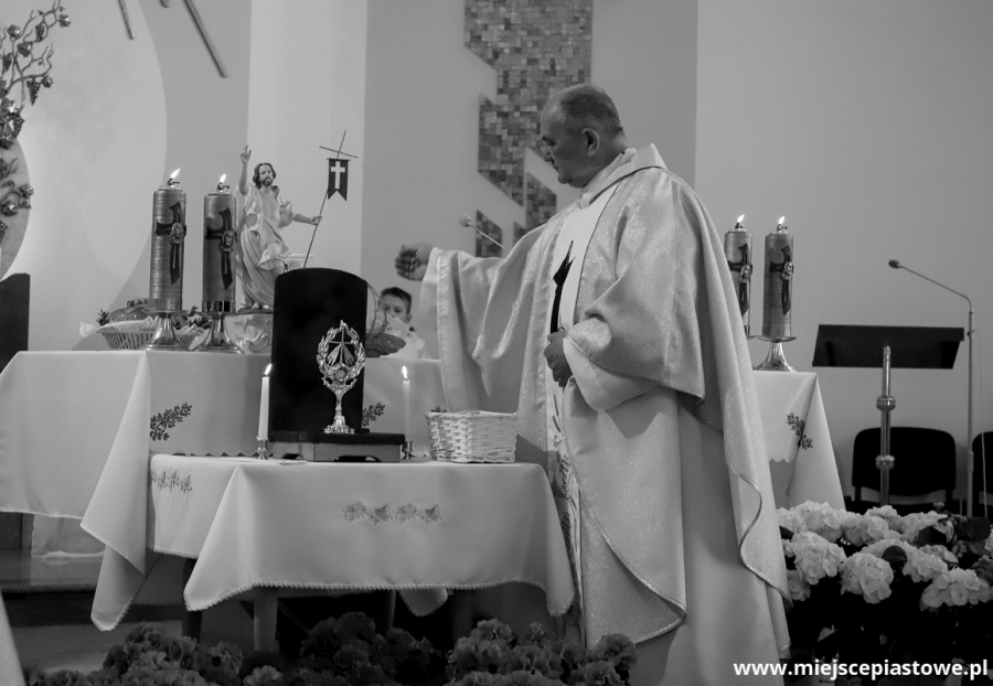 Podkarpacie. Nie żyje ksiądz proboszcz [FOTO] - Zdjęcie główne