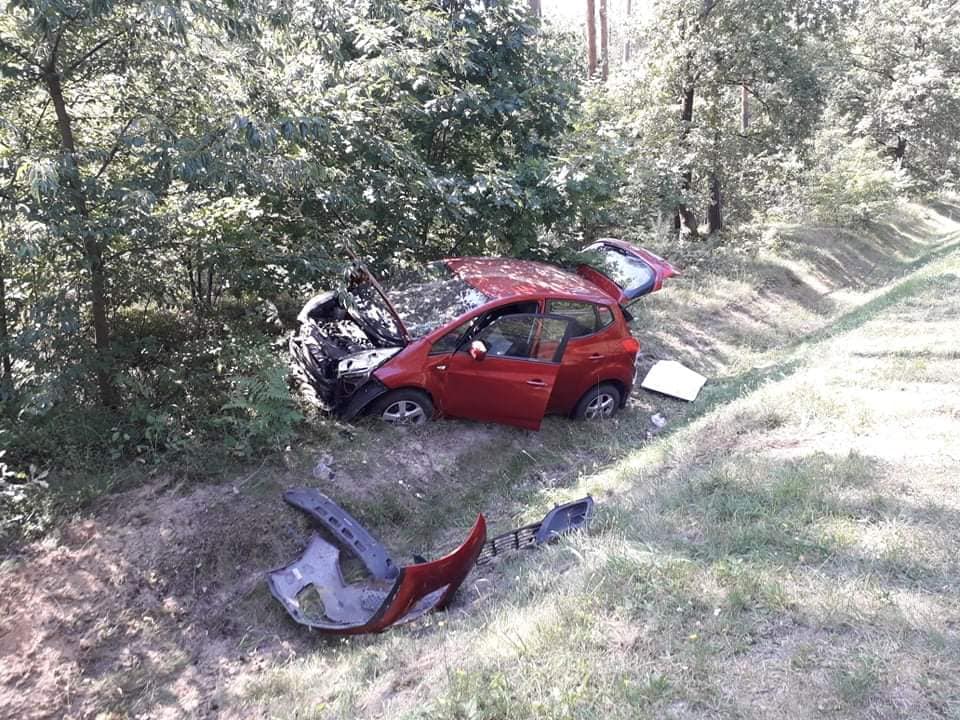 Wypadek na drodze Mielec - Kolbuszowa. 3 osoby trafiły do szpitala! [FOTO] - Zdjęcie główne