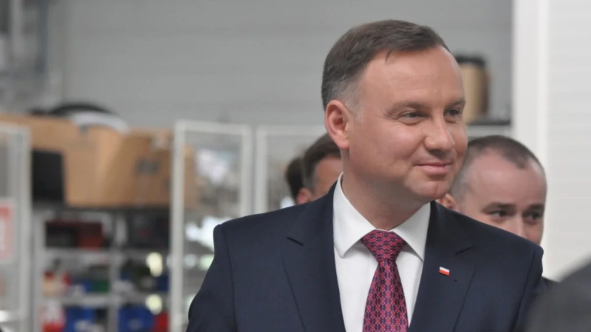 Czym jest prawo łaski i czy Andrzej Duda mógł ułaskawić dwóch posłów PiS? - Zdjęcie główne