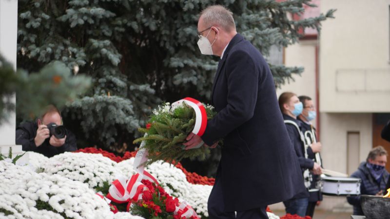 Skromne, symboliczne uroczystości święta Niepodległości w Mielcu [FOTO, VIDEO] - Zdjęcie główne