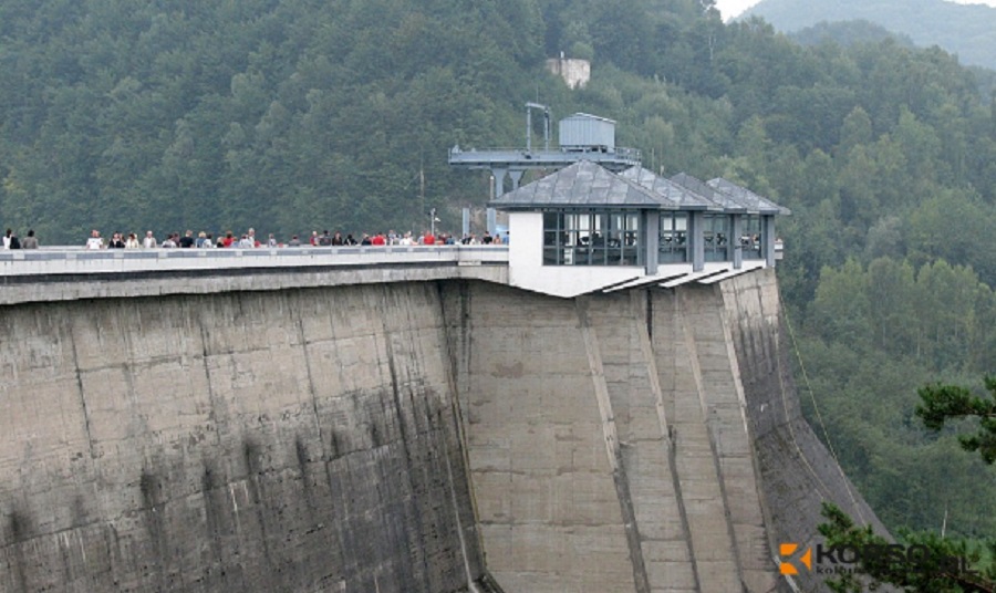 Bieszczady. Mężczyzna rzucił się z zapory w Solinie - Zdjęcie główne