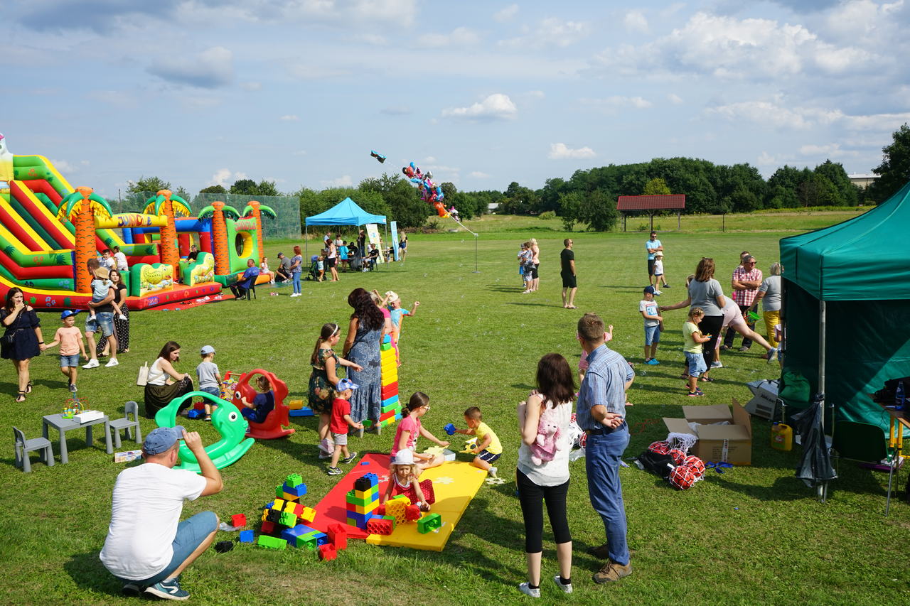 Piknik rodzinny w Tuszymie. Turniej, atrakcje i szczepienia [ZDJĘCIA]