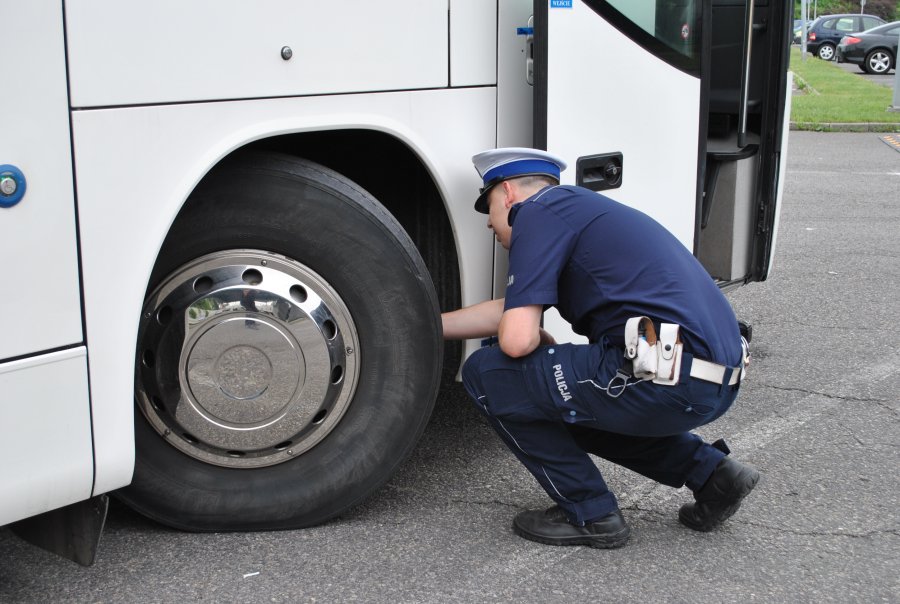 Autobus i bus - podsumowanie policyjnych działań - Zdjęcie główne