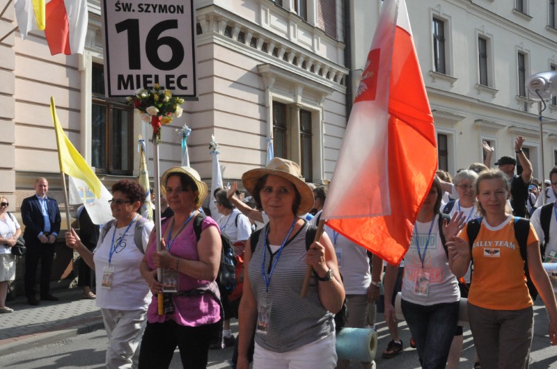 Pielgrzymi z Mielca wyruszyli na Jasną Górę! [FOTO, VIDEO] - Zdjęcie główne