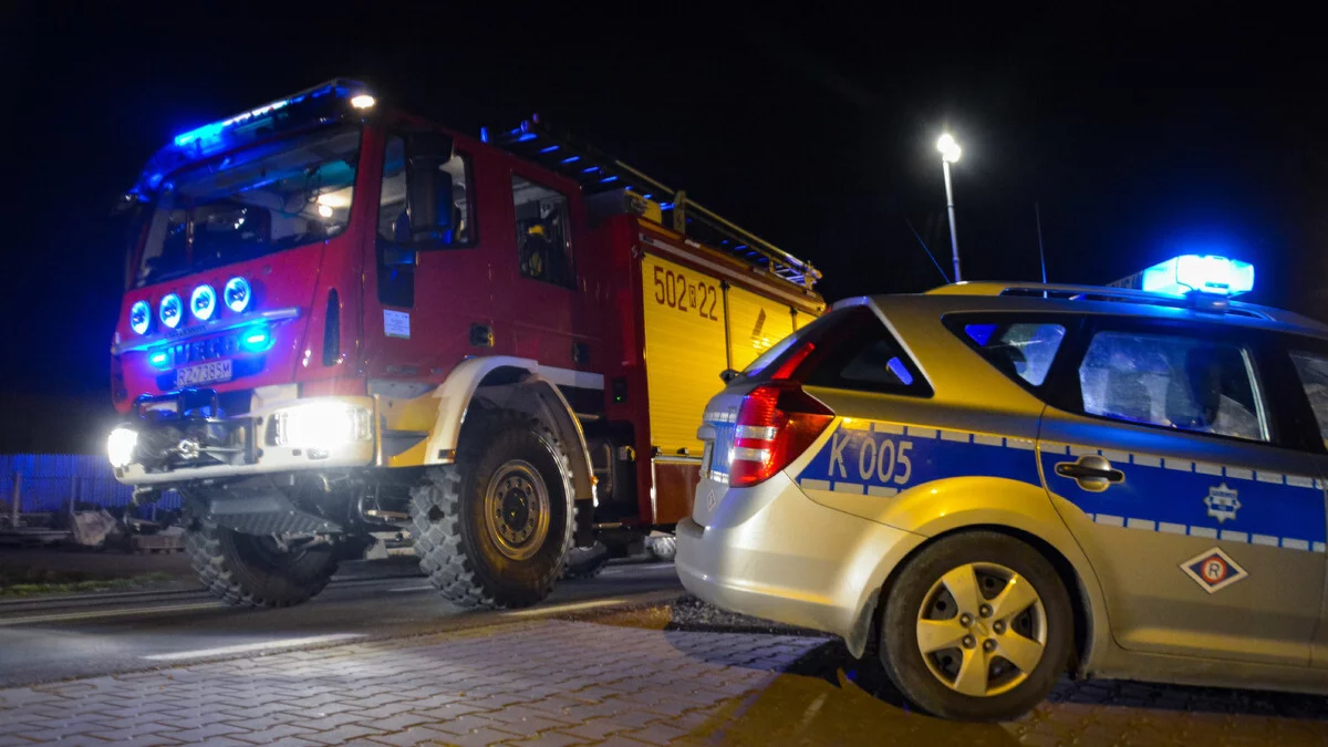 Pożar na Inwestorów w Mielcu. Poszkodowany mężczyzna jest w ciężkim stanie - Zdjęcie główne