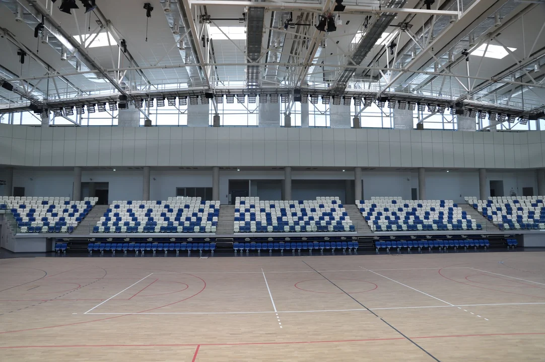 Zobacz postęp prac przy budowie hali sportowej w Mielcu. Przewijaj slajdy.
