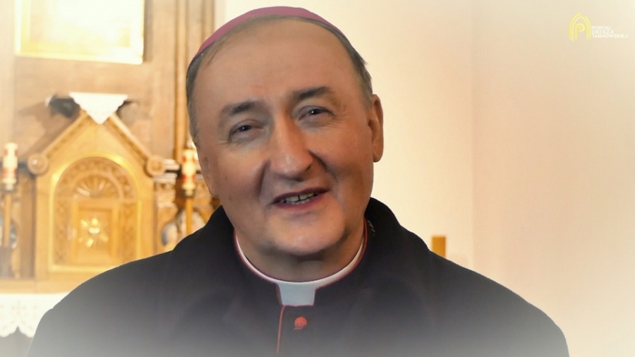 Życzenia świąteczno - noworoczne biskupa tarnowskiego [VIDEO] - Zdjęcie główne