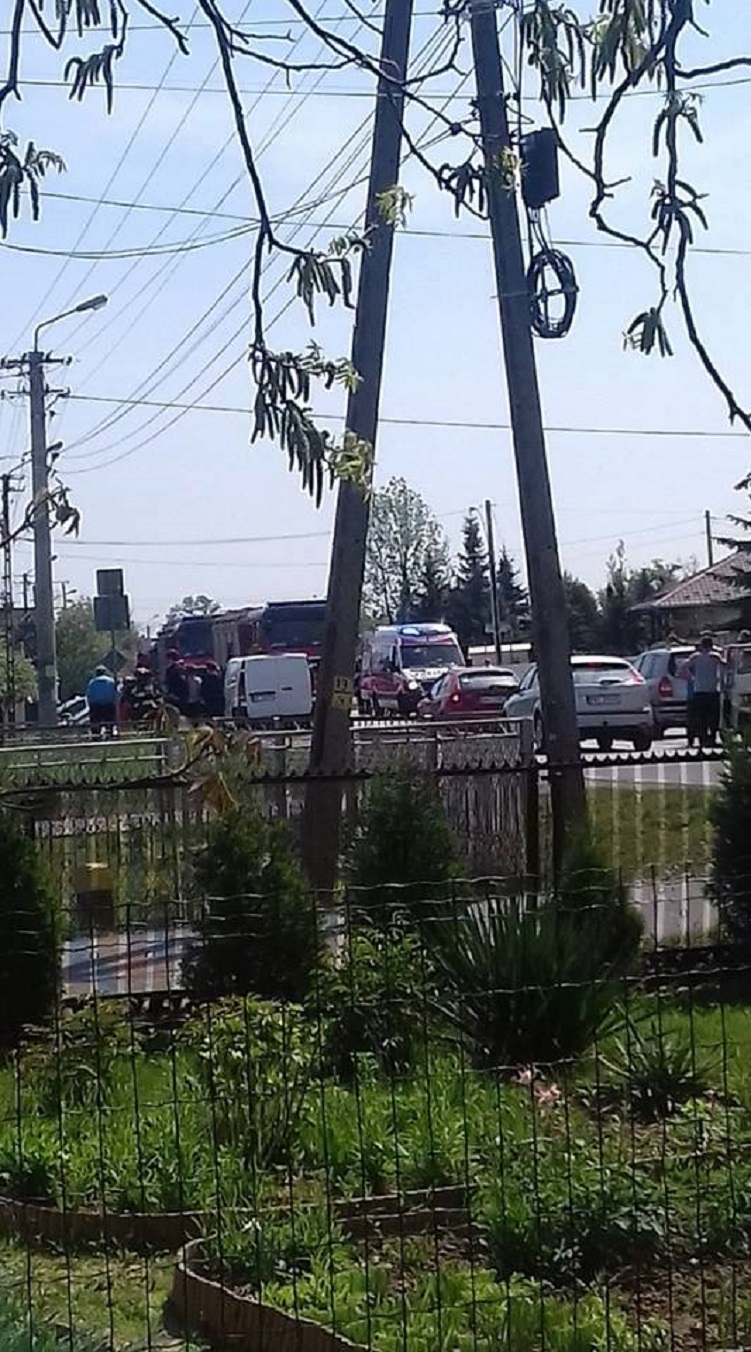 Wypadek! Zderzenie dwóch samochodów w pobliżu szkoły w Woli Mieleckiej - Zdjęcie główne
