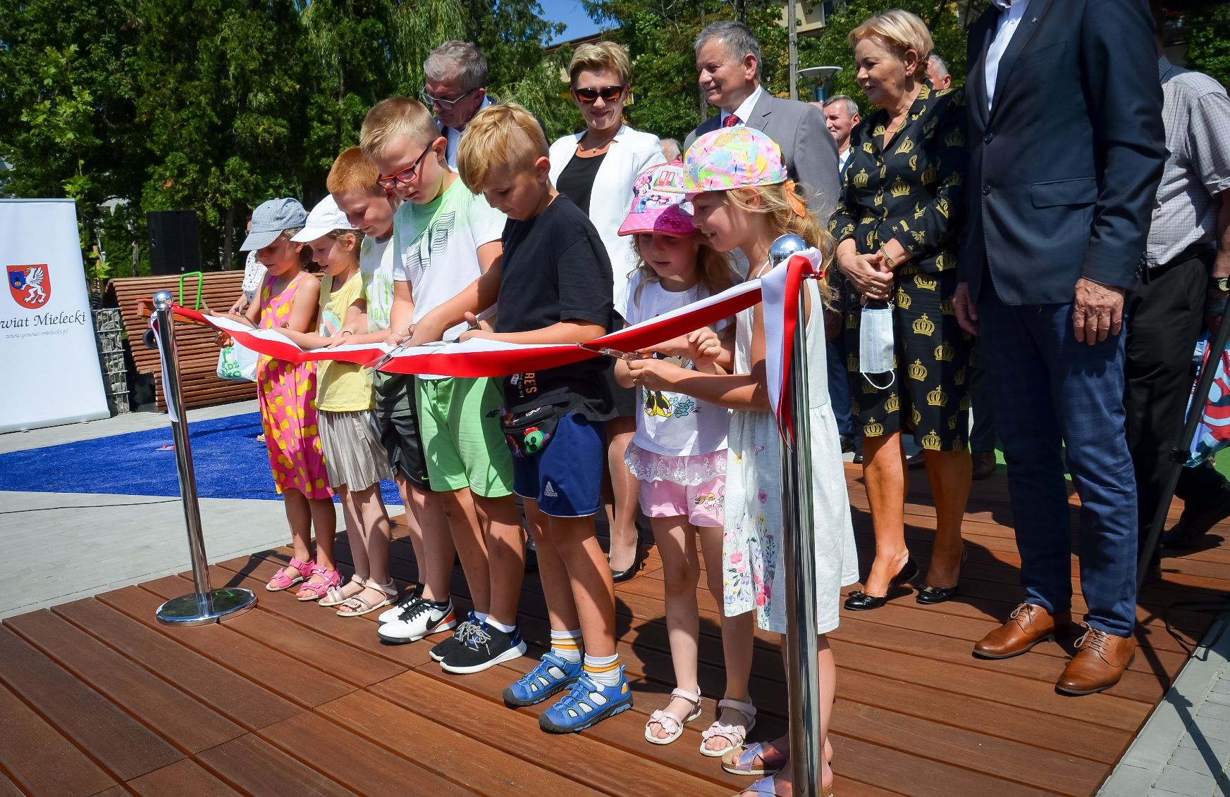 Park sensoryczny na Starówce otwarty. Dzieci zachwycone [FOTO, VIDEO] - Zdjęcie główne